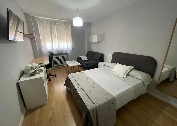 Lejlighed Piso Turistico Plaza Del Cine *